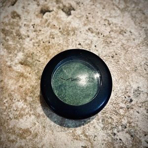 Mac eyeshadow